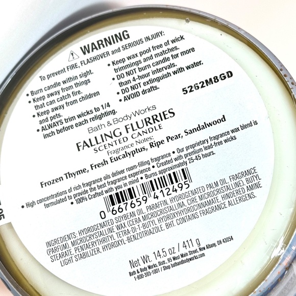 FALLING FLURRIES 3 Wick Candle - Picture 3 of 3